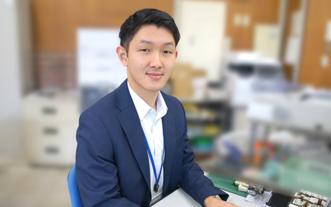 融資係/渡邊 健太(2019年4月入庫)